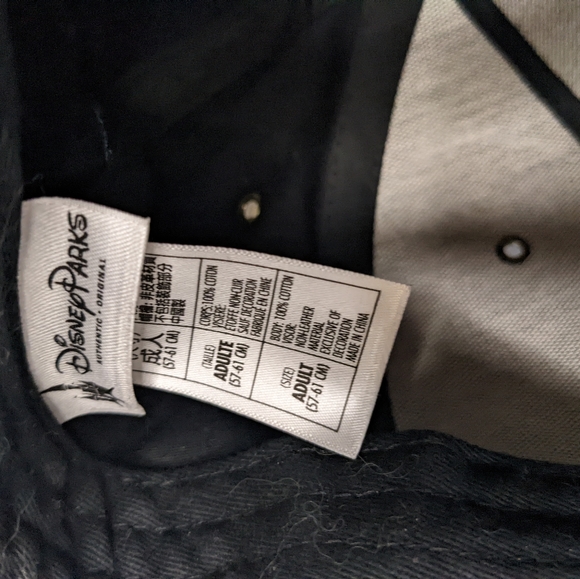 Disney parks hat mickey mouse 28 gold embossed cap strapback black - Picture 6 of 7